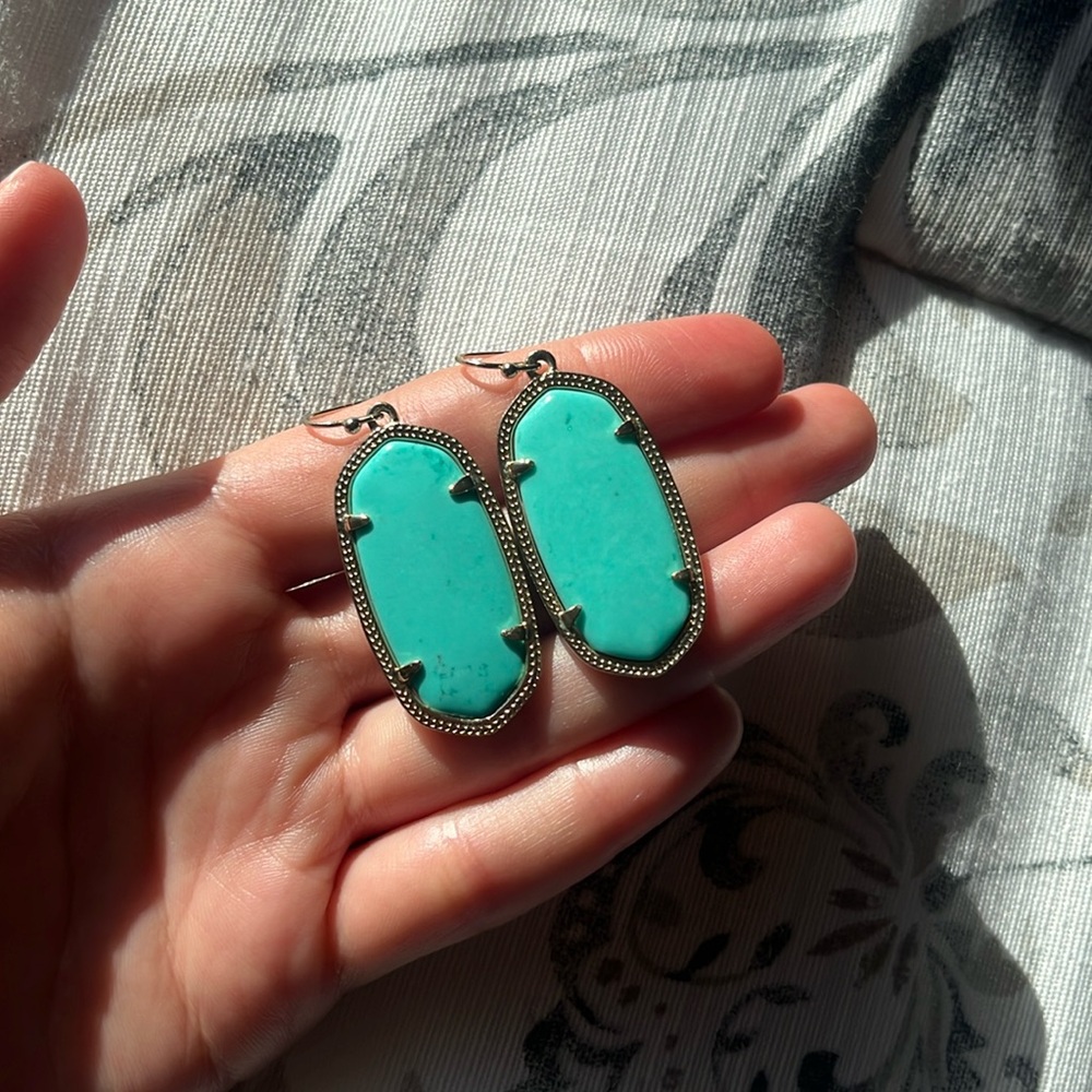 Kendra Scott Elle Drop Earrings in Turquoise - Picture 3 of 4